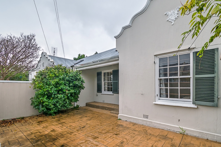 2 Bedroom Property for Sale in Claremont Western Cape